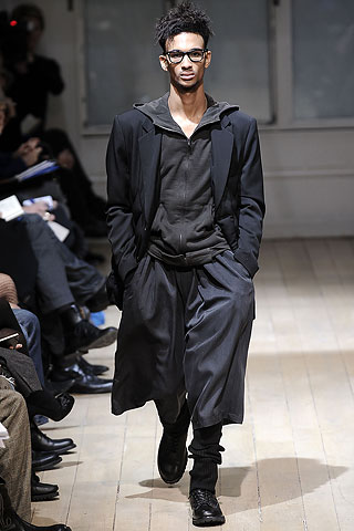 Yohji Yamamoto / - 2009-2010